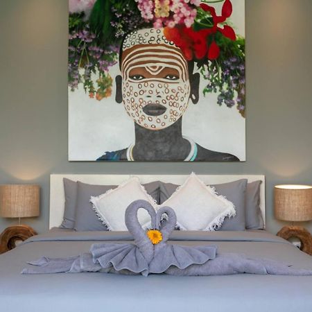 4 Bd Villa With Large Garden, Pool In Seminyak Exterior foto